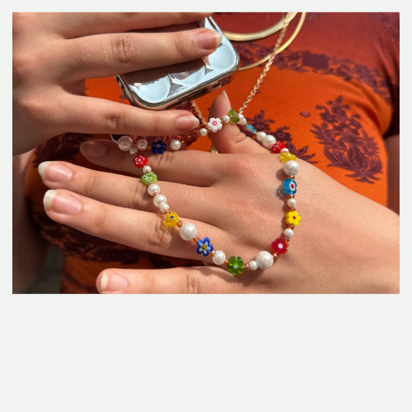 DIY Bijou de téléphone à fleurs