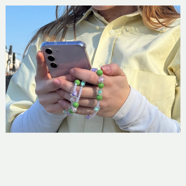 DIY Bijou de téléphone fleuri