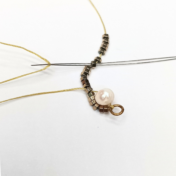 Aiguille pour tissage en acier inox