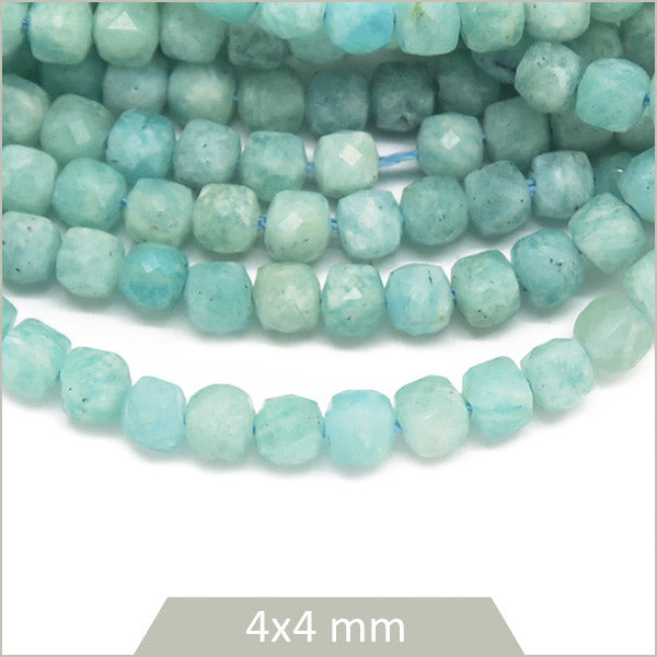 Env. 90 perles cubes facettées en Amazonite, 4x4mm env.