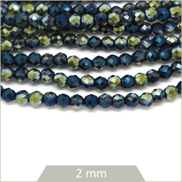 Env. 180 perles de verre rondes à facettes irisé bleu vert, effet métallisé, 2 mm
