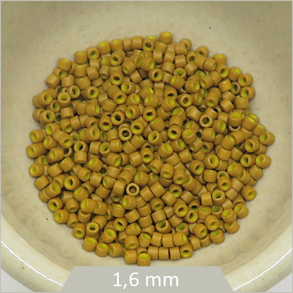 5g de perles Miyuki Delica 11/0, DB0665 curry opaques