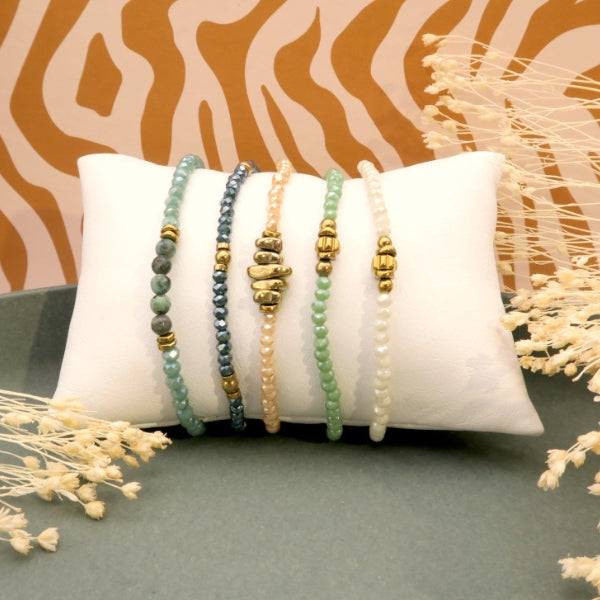 Env. 145 perles de verre donut aquamarine irisé 3x2 mm