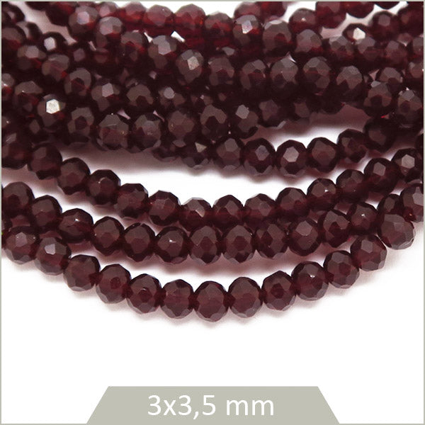 Env. 110 perles de verre à facettes donut transparentes rouge cerise, 3x3,5 mm