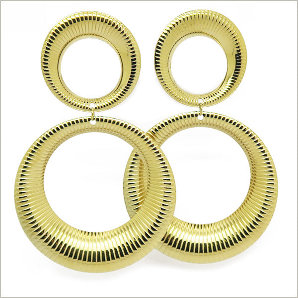 1 paire de boucles d'oreilles rondes striées en acier inoxydable doré