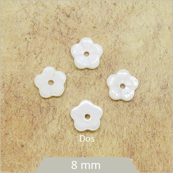 4 perles fleurs coquille d'eau douce