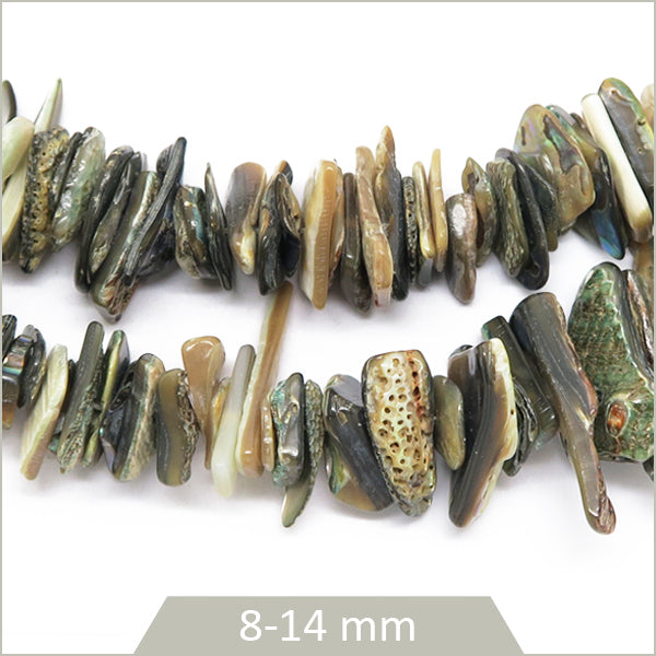 Env. 135 perles chips en coquillage naturel
