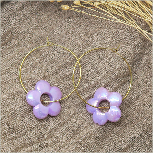 12 perles fleurs pastel irisées 18mm
