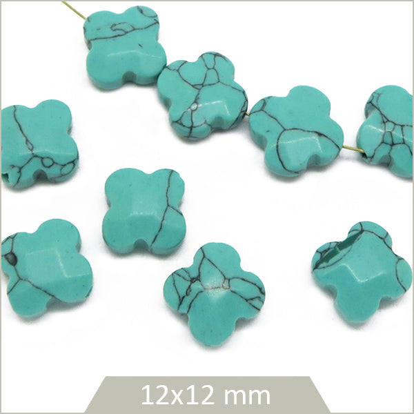 10 perles trèfles en howlite teinté