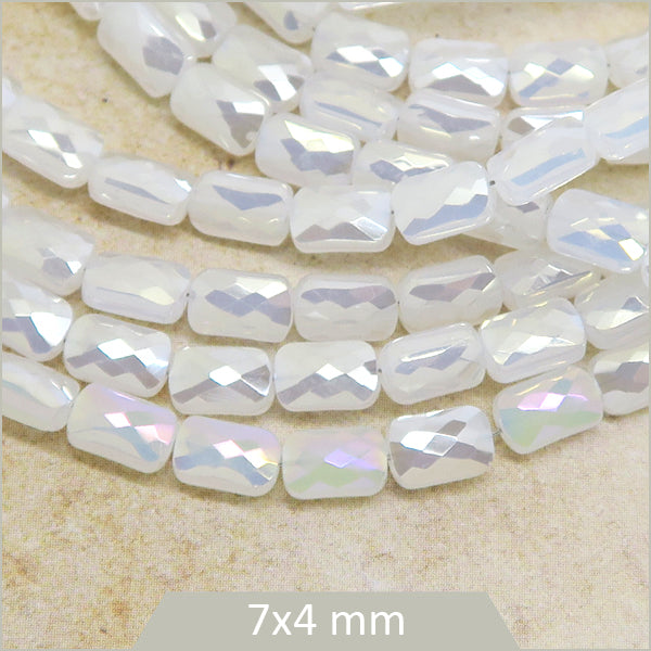 Env. 80 perles rectangles à facettes 7x4 mm, blanc nacré