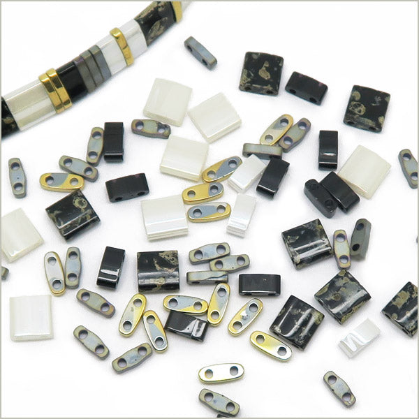 6g de mix de perles Tila black and white