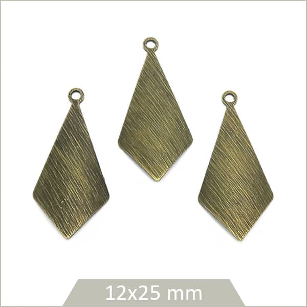 pendentif losange cravate texture