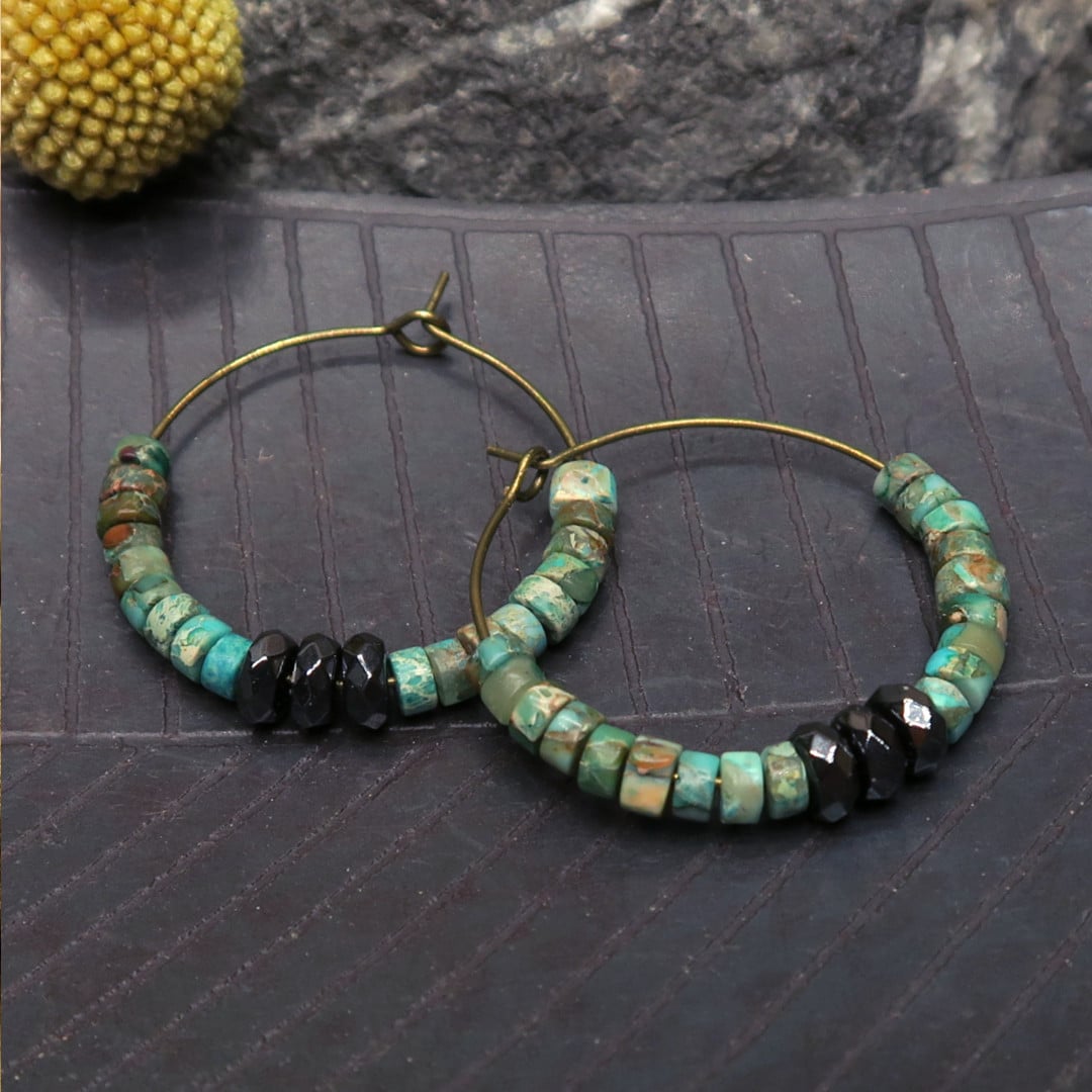 DIY créoles et pierres naturelles