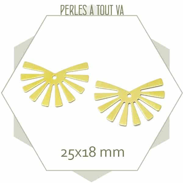 Breloque soleil levant en laiton brut