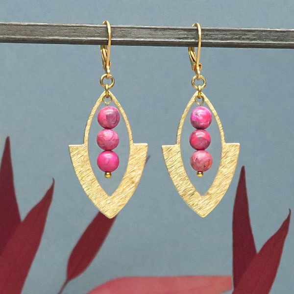 DIY boucles d'oreilles rose fuchsia