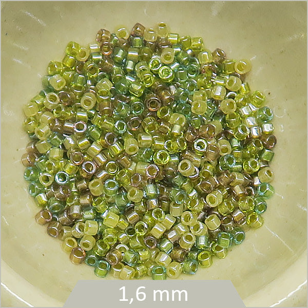 5g de perles Miyuki Delica 11/0, DB0989 vert camouflage