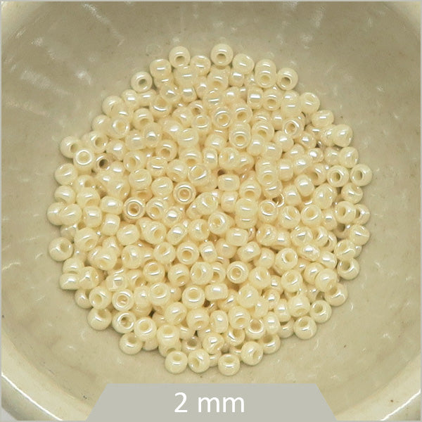 5g Rocaille Miyuki  11/0, 0441 crème irisé