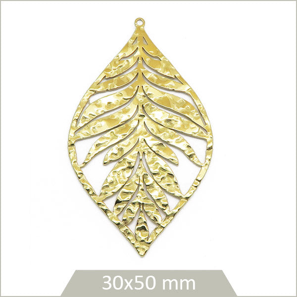 1 grande breloque feuille ajourée texturée en acier inoxydable doré