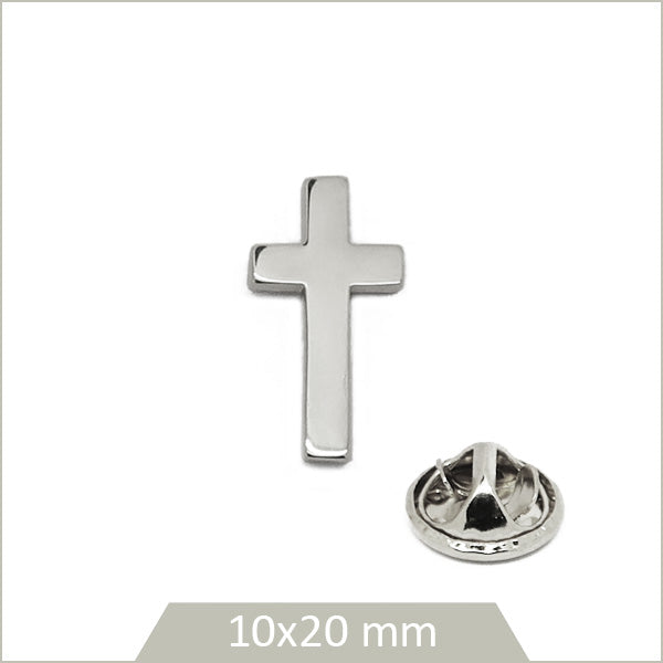 1 pin's croix en laiton argenté