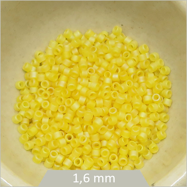 5g de perles Miyuki Delica 11/0, DB0854 jaune pâle