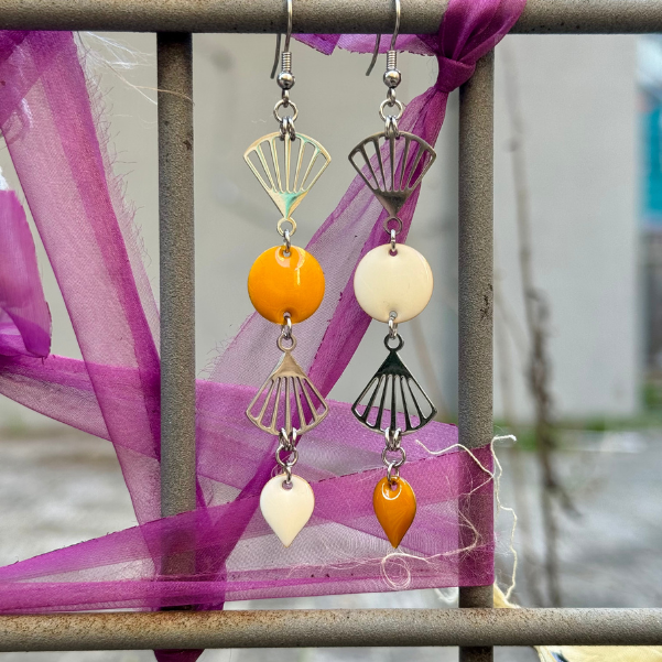 DIY boucles d'oreilles éventail asymétriques