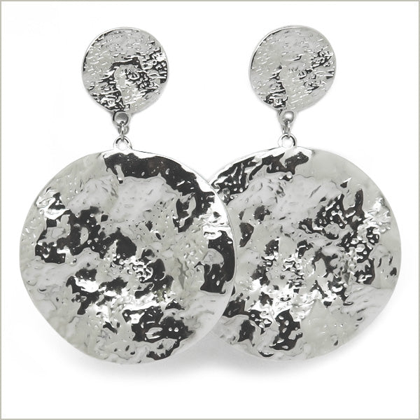 1 paire de boucles d'oreilles rondes martelées en acier inoxydable