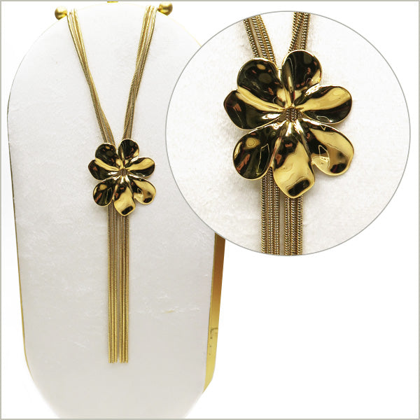 1 sautoir fleur en acier inox doré 35 cm