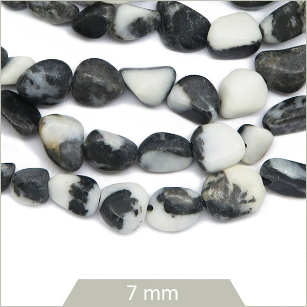 40 cm de perles galets en Jaspe zèbre noir, calibre 7 mm env.