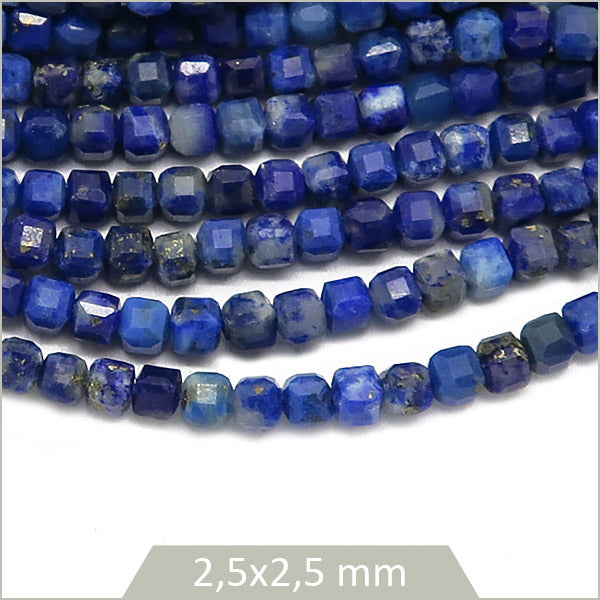 Env. 160 perles cubes facettées en Lapis Lazuli, 2,5x2,5 mm