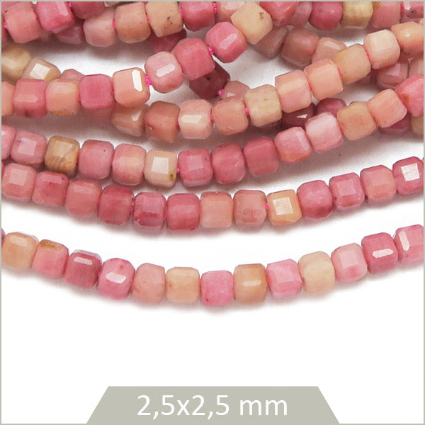 Env. 160 perles cubes facettées en Rhodonite, 2,5x2,5 mm