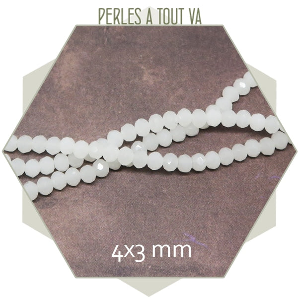 145 perles de verre à facettes donut blanches  4x3 mm