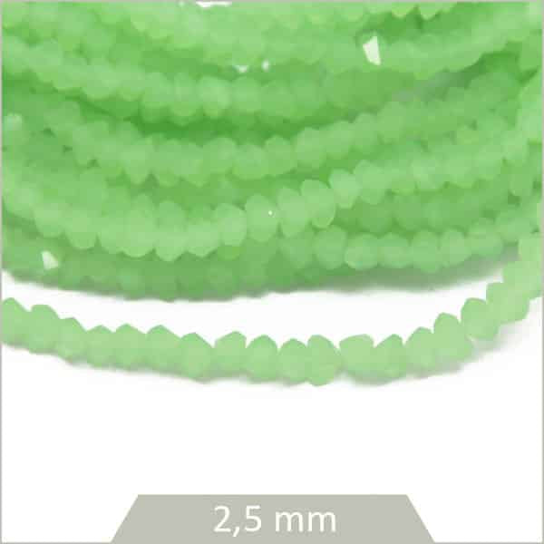 Perles en verre polygones vert